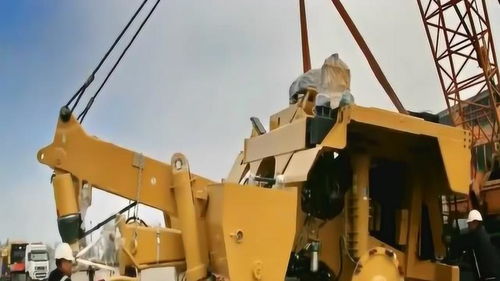 延時拍攝,巨型礦用工程機械組裝過程,組裝本身就是一個大工程